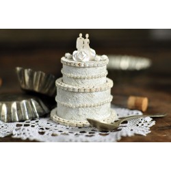Svatební dort s novomanželi 3D